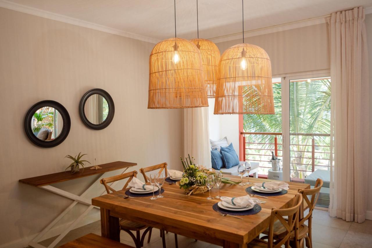Blue Coral Beachfront Penthouse Flic-en-Flacq Buitenkant foto