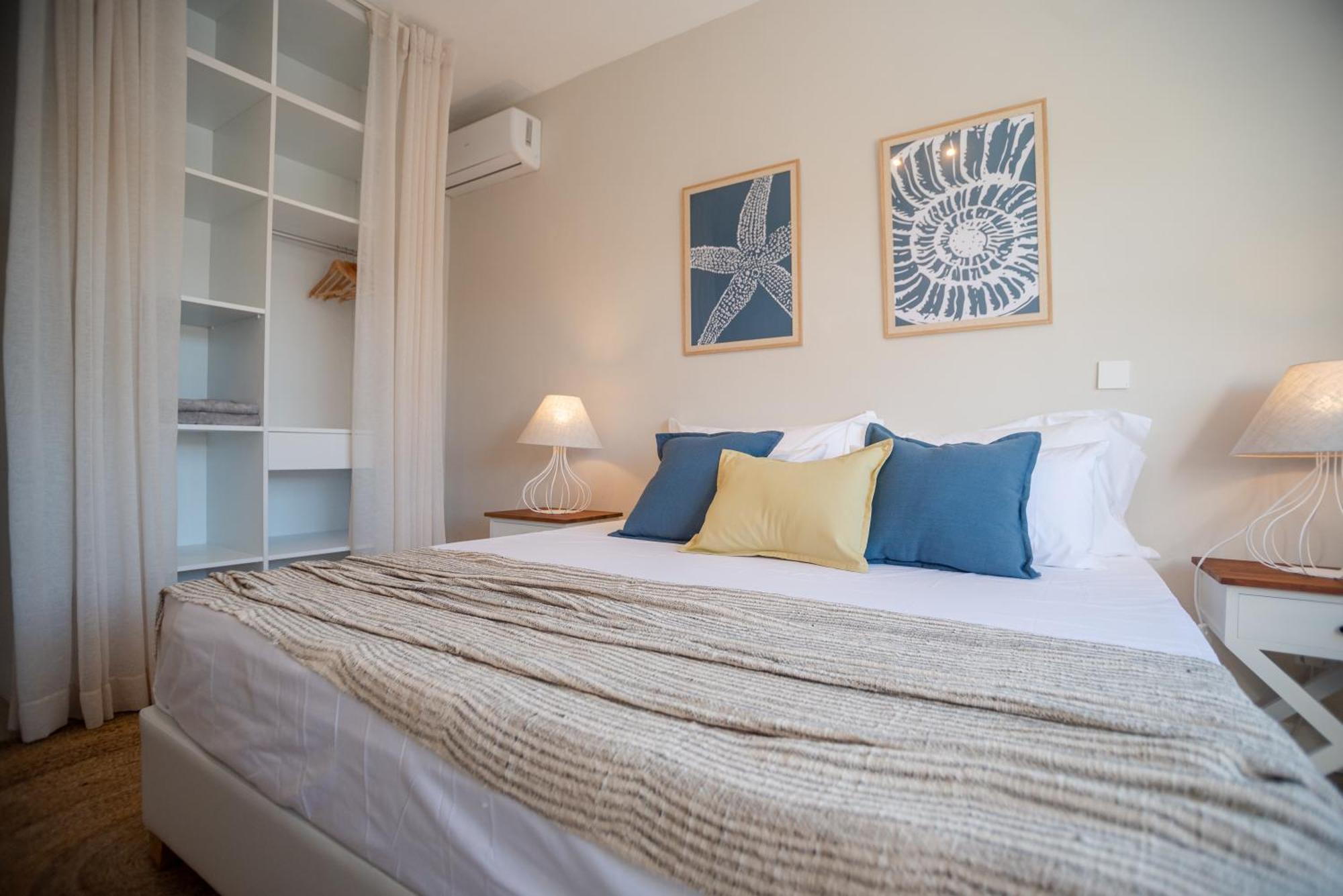 Blue Coral Beachfront Penthouse Flic-en-Flacq Buitenkant foto