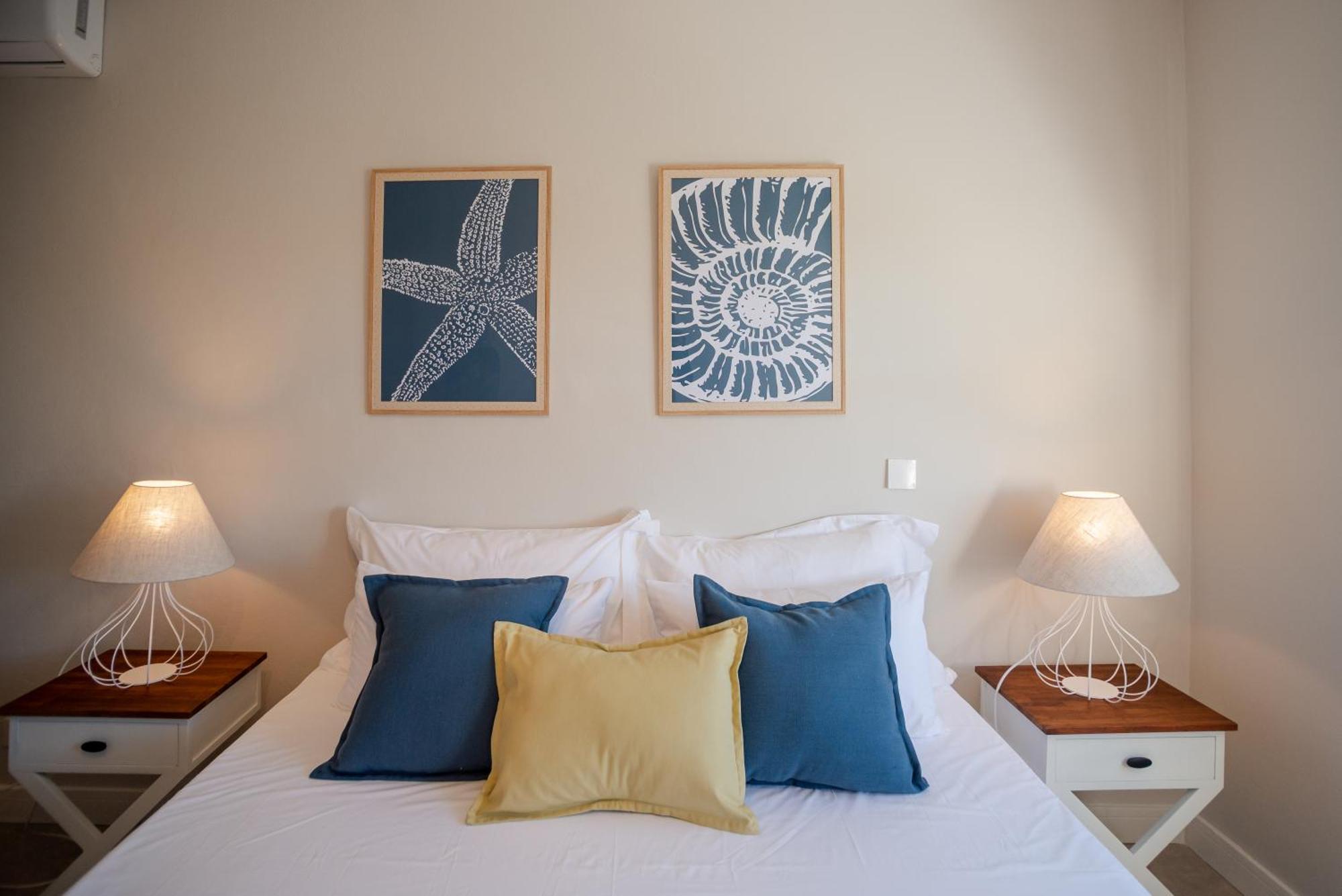 Blue Coral Beachfront Penthouse Flic-en-Flacq Buitenkant foto