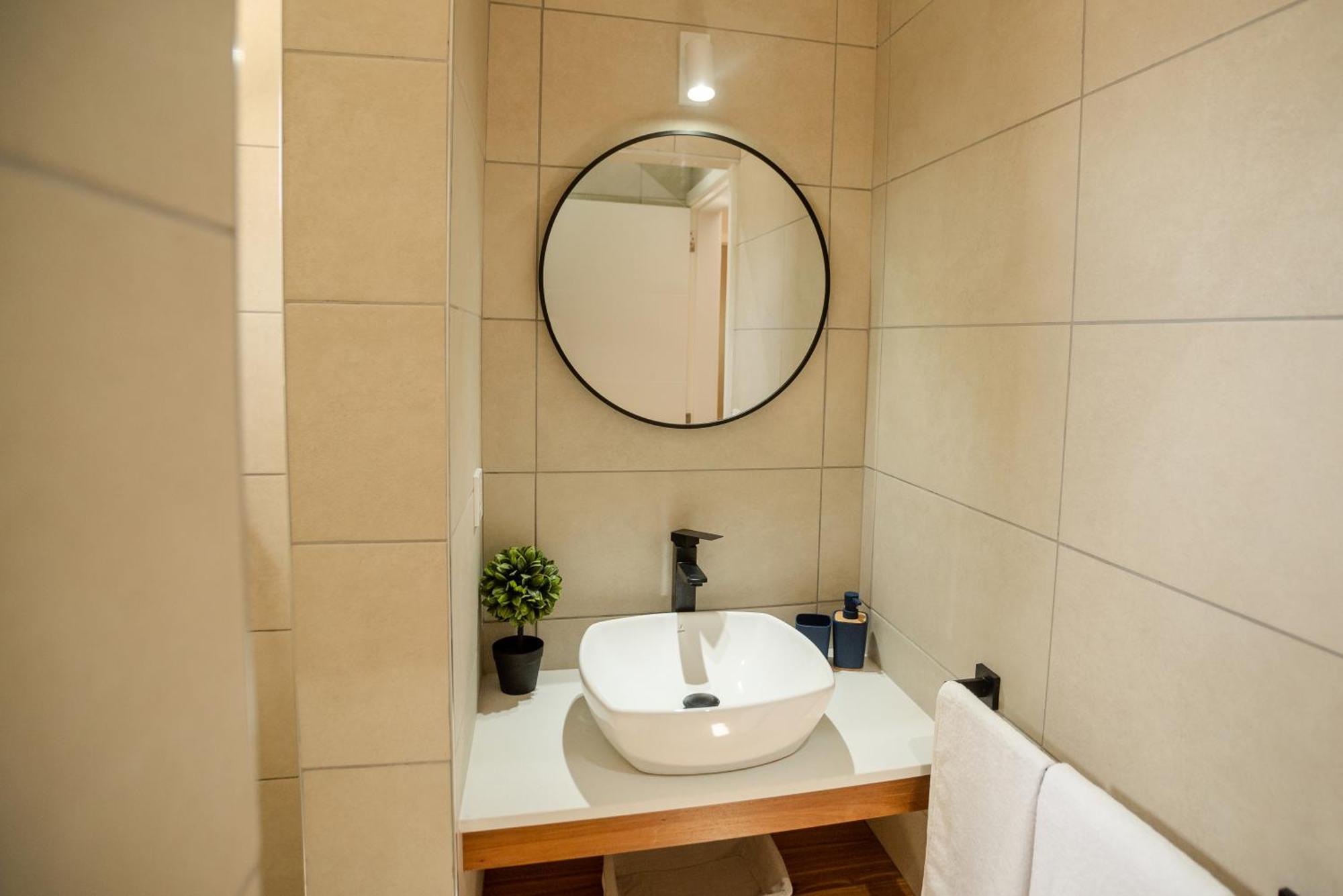 Blue Coral Beachfront Penthouse Flic-en-Flacq Buitenkant foto